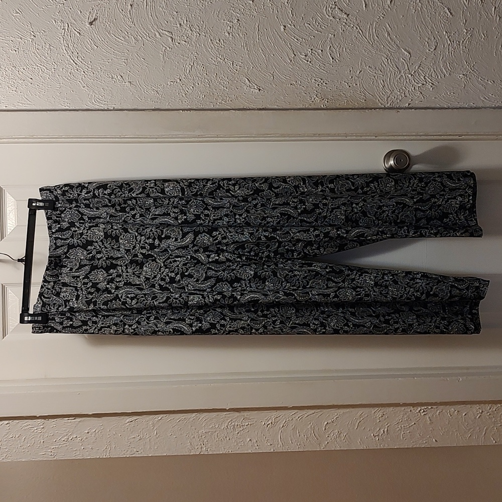 Black with white print wide leg pant